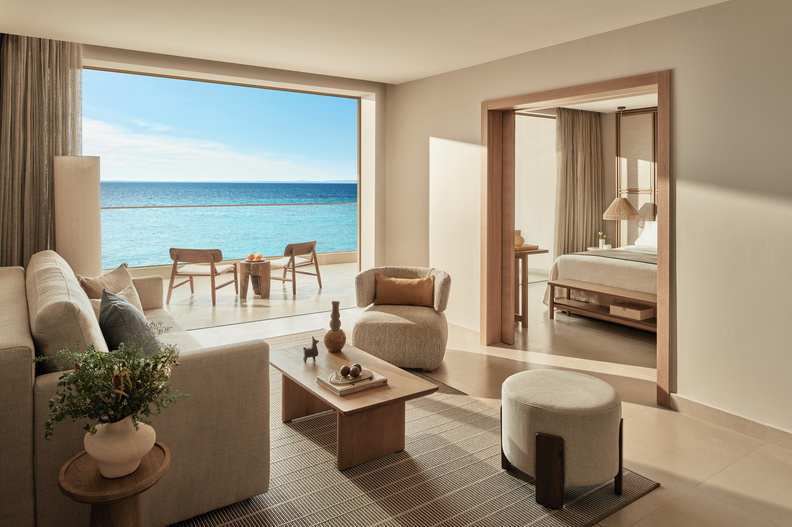 Tiara Holidays - Ikos Olivia deluxe deluxe one bedroom bungalow suite balcony beachfront dnevna